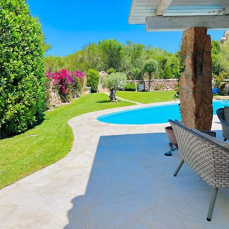 Villa Ibiscus Cannigione Luaran gambar