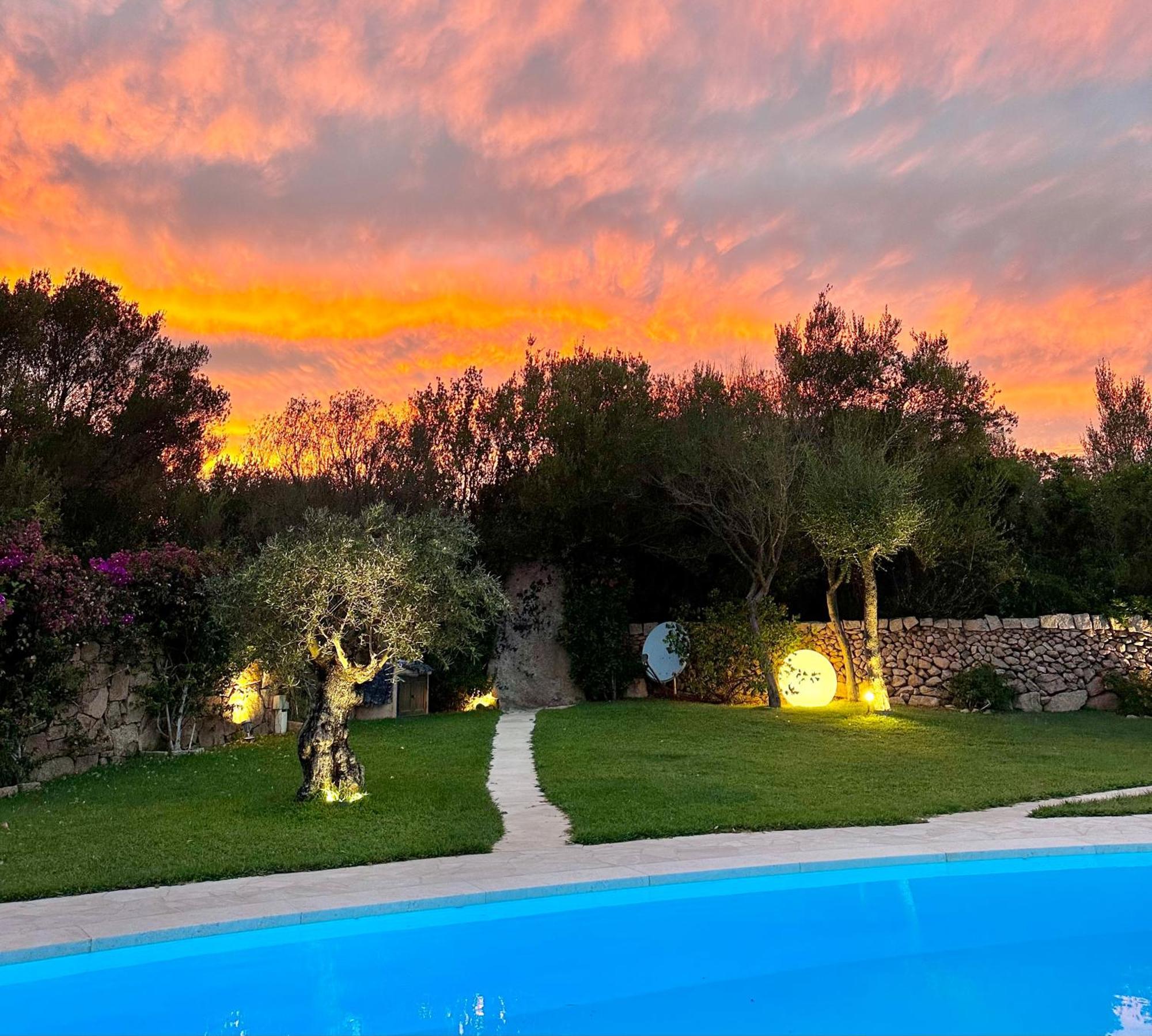 Villa Ibiscus Cannigione Luaran gambar