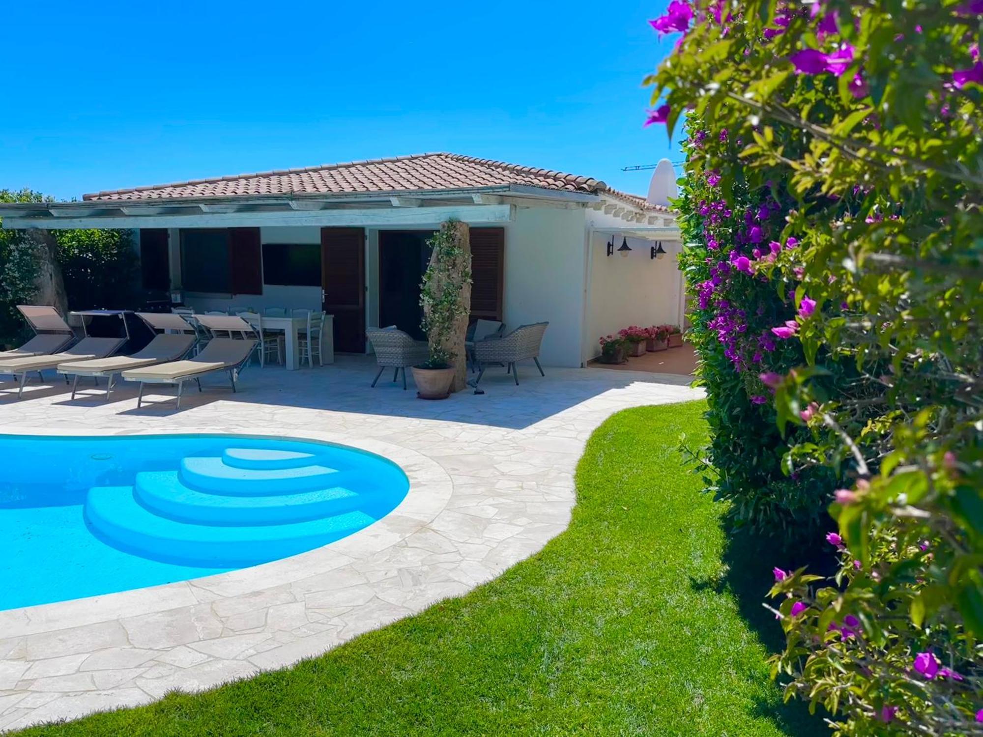 Villa Ibiscus Cannigione Luaran gambar